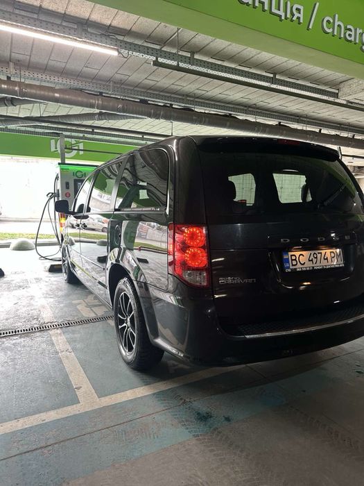 мінівен Dodge Grand Caravan,обмін на значно дешевше авто