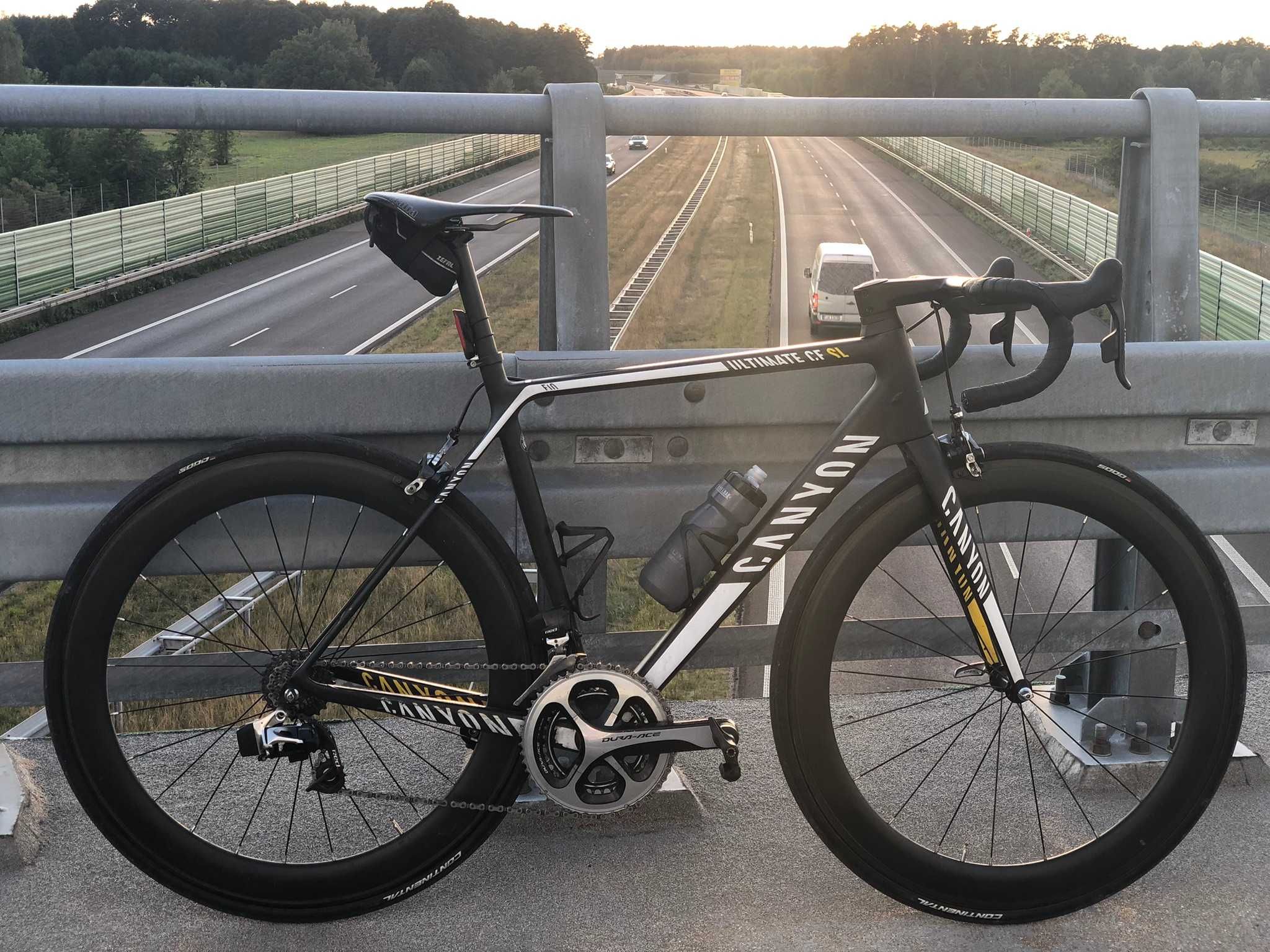 Canyon Ultimate CF SL Shimano Dura Ace / SRAM Red eTap 11s