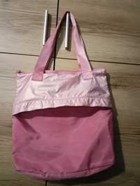 Różowa sportowa torebka damska A4