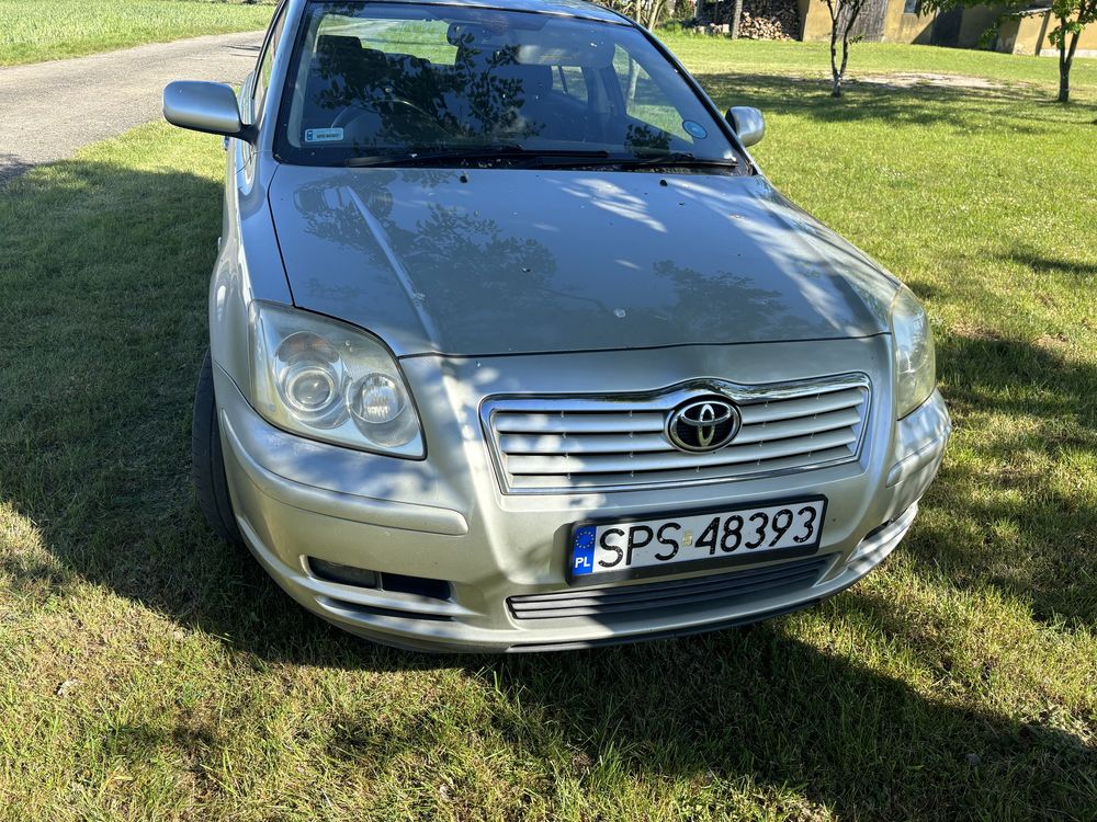 Toyota avensis t25 1.8 benzyna 2005