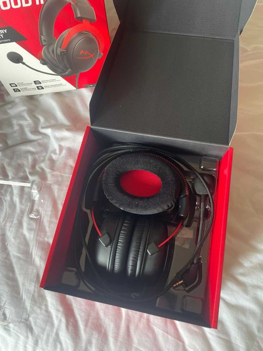 Auscultadores Gaming com Fio HYPERX Cloud II