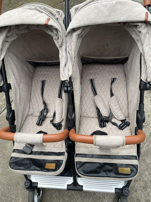 Коляска для двійні