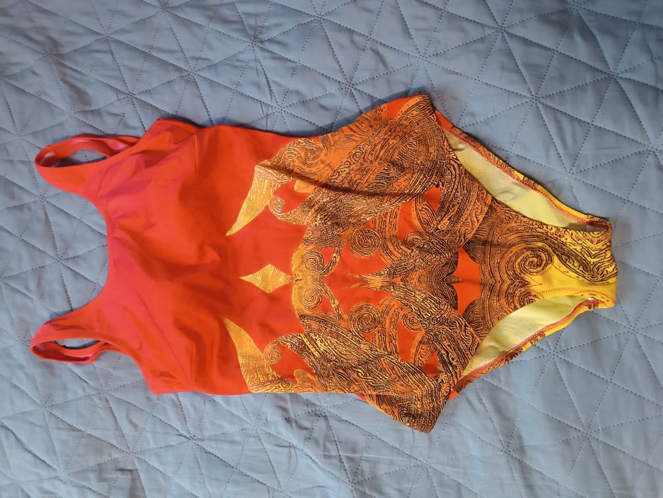 Купальник сдельный красный турецкий принт размер L, 44-46