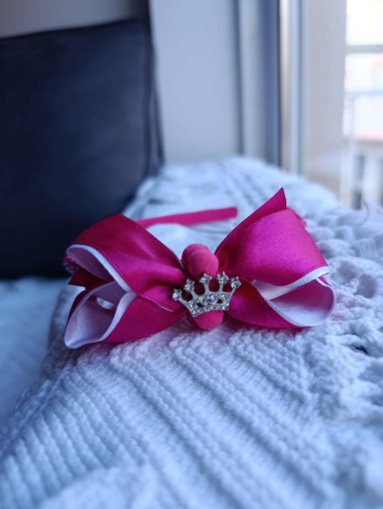 Bandolete infantil com laço rosa