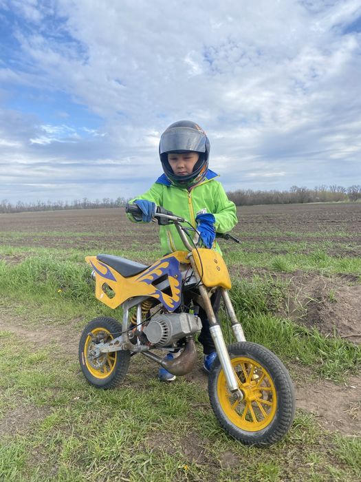 Дитячий мотоцикл
