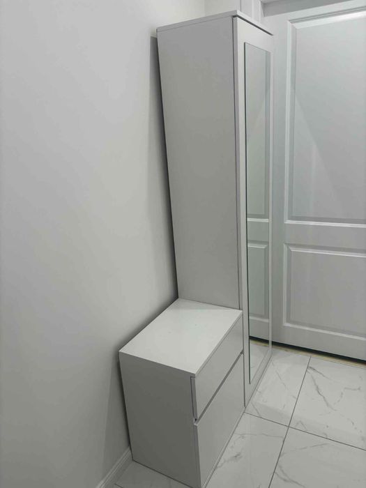 Zestaw mebli do przedpokoju