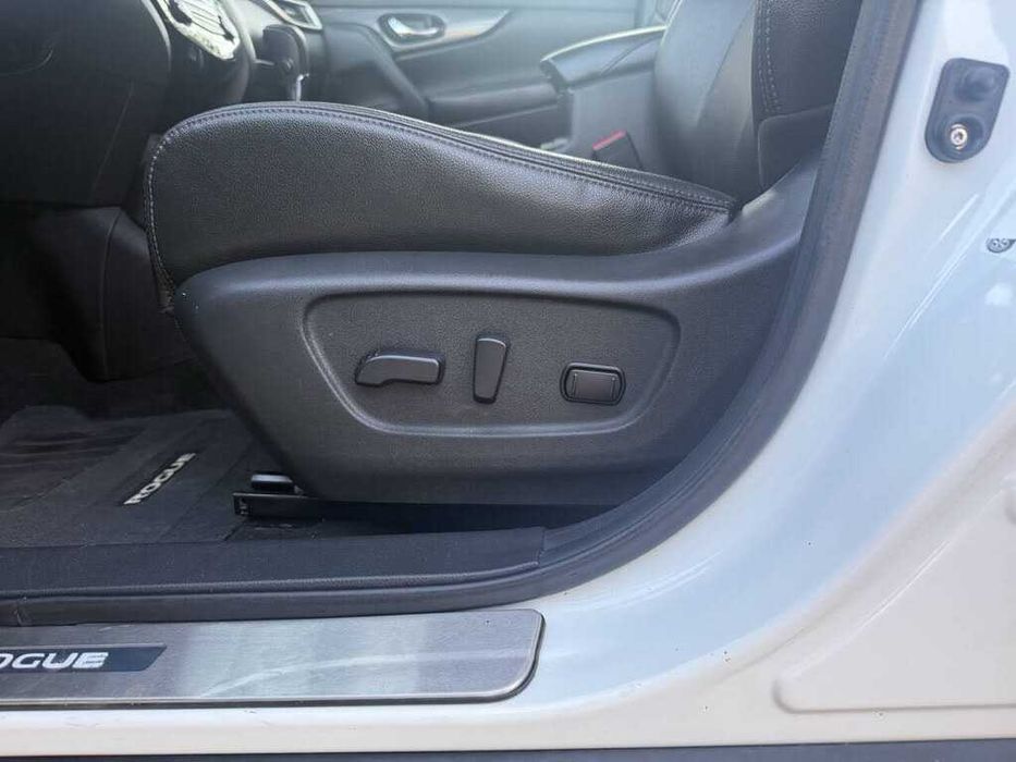 Nissan Rogue SL      2016