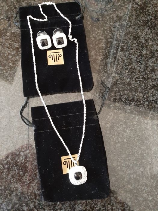 Conjunto colar e brincos zirconia