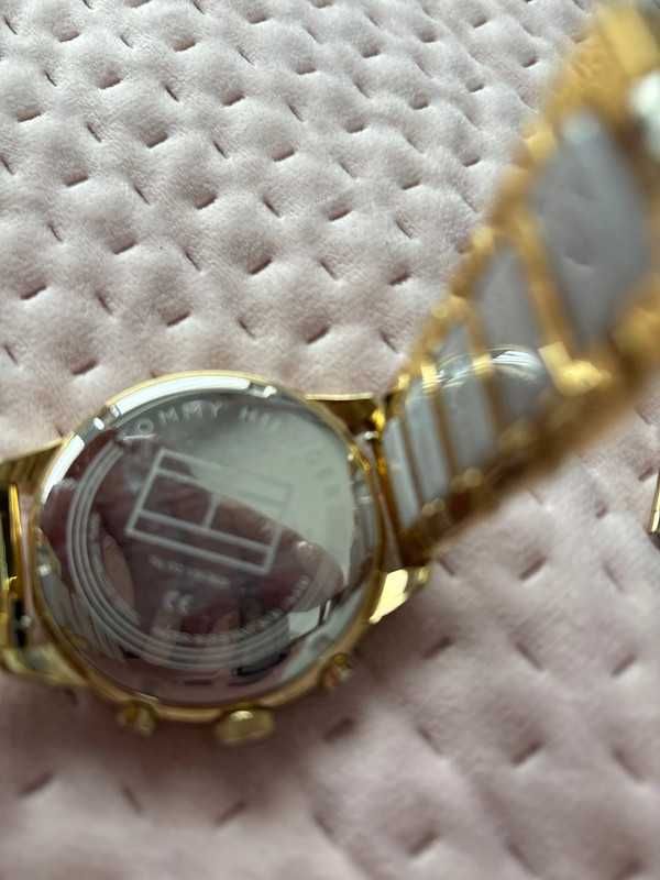 Zegarek Tommy Hilfiger złoto biały