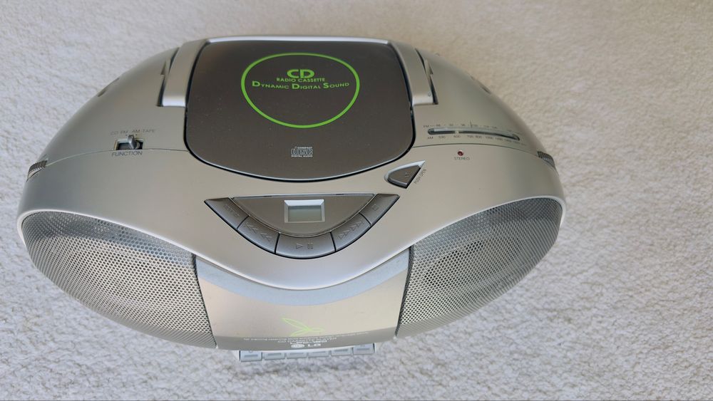 LG LPC-130A – CD / Kaseta / Radio – Stan jak NOWY!