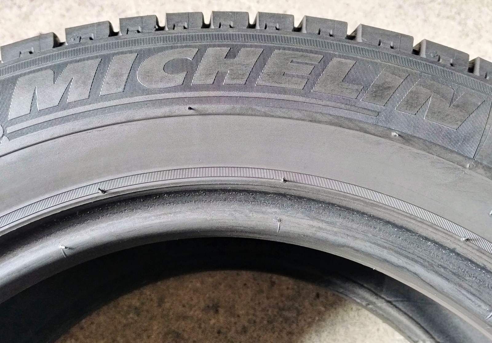 Шини літні R16C 215/65 Michelin Agilis