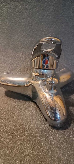 Принадлежности ванной комнаты