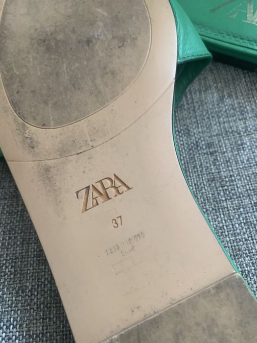 Klapki zielone Zara