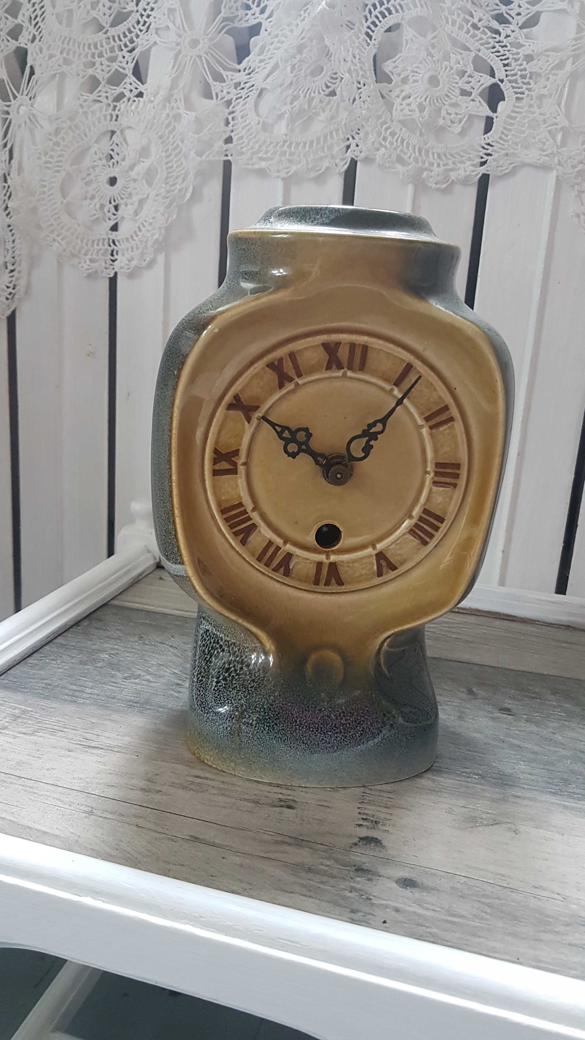 zegar porcelanowy nakręcany PRL Mirostowice