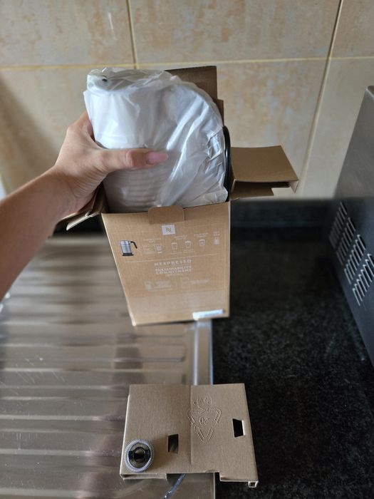 Nespresso Aeroccino 4 - Nunca usada