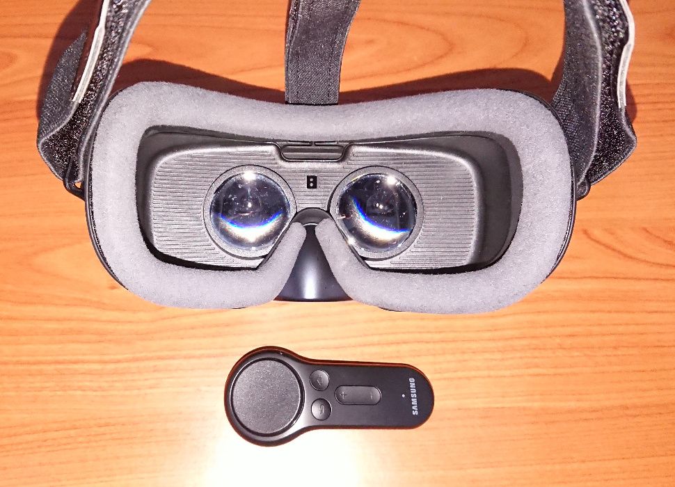 Oculos Samsung Gear VR + Comando