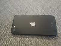Telefon iPhone SE 2020