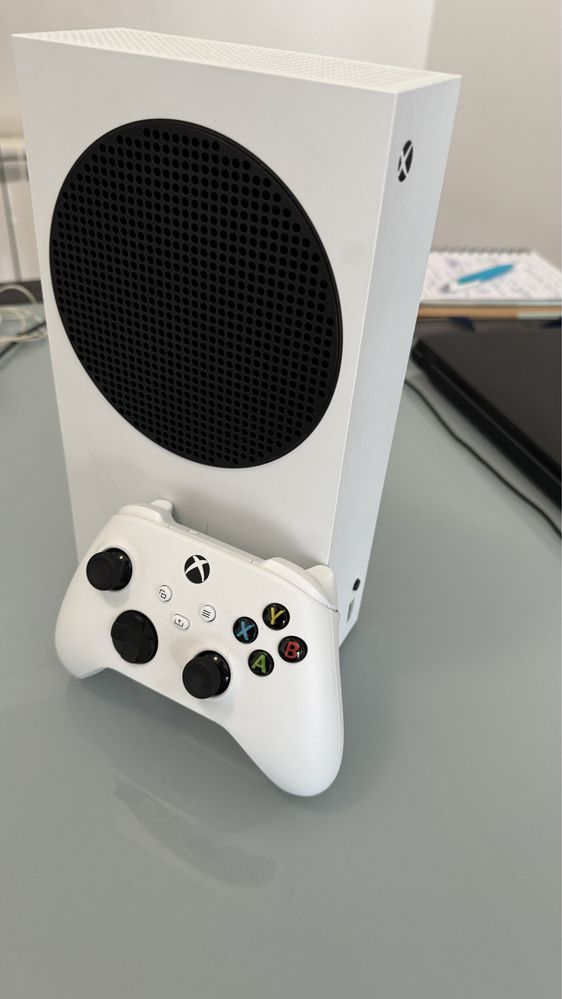 Xbox Series S (FC 24 e GTA V inclusos)