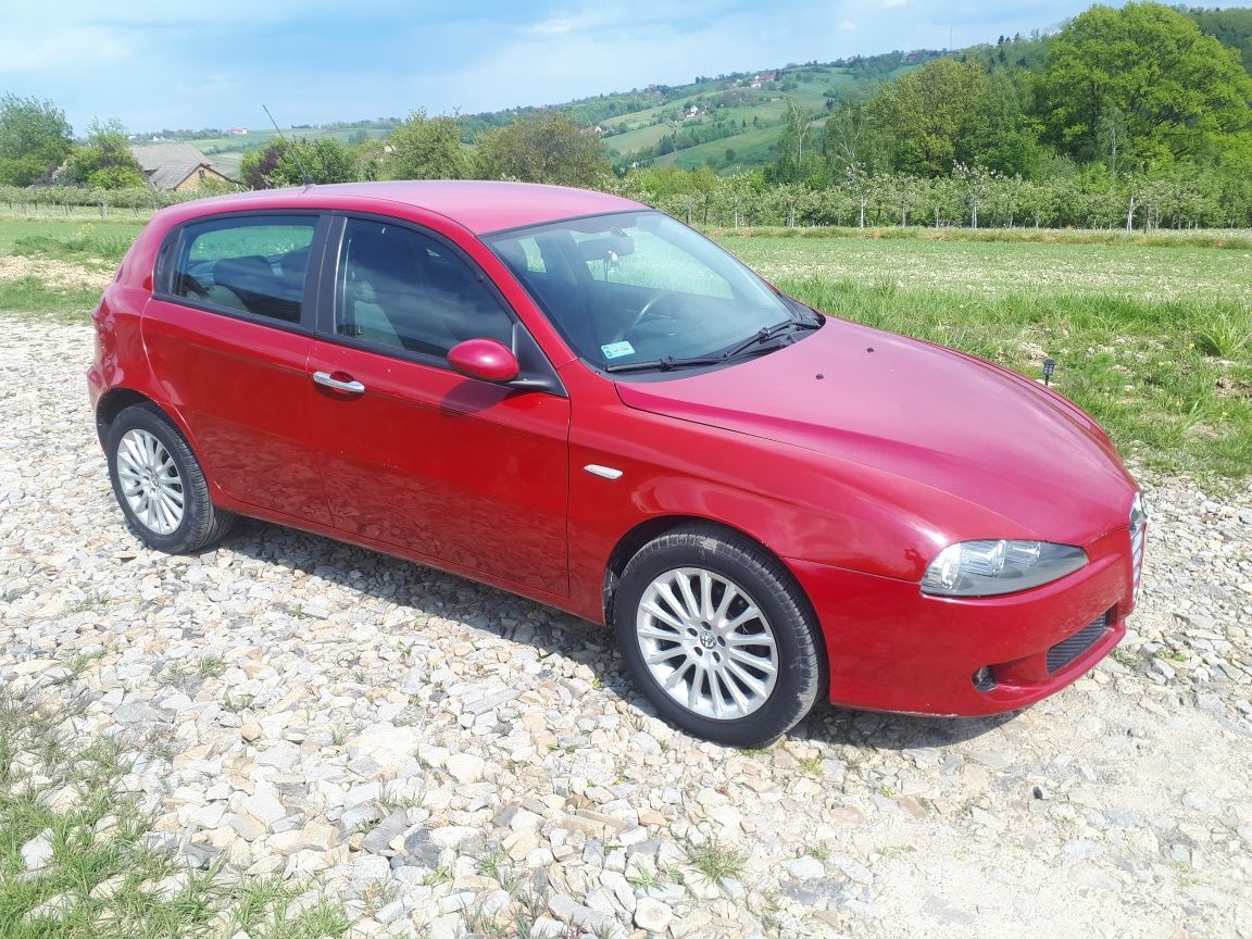 Alfa Romeo 147 1.6 16V benzyna 2007r.