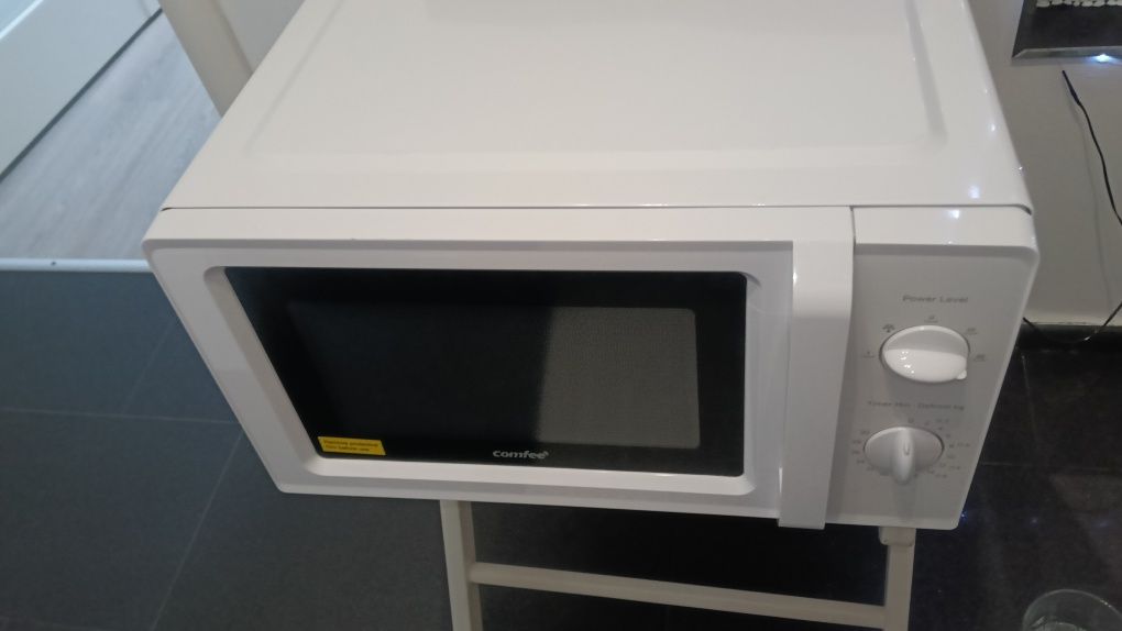 Mikrofalówka Comfee CMO-MP0120C-WH