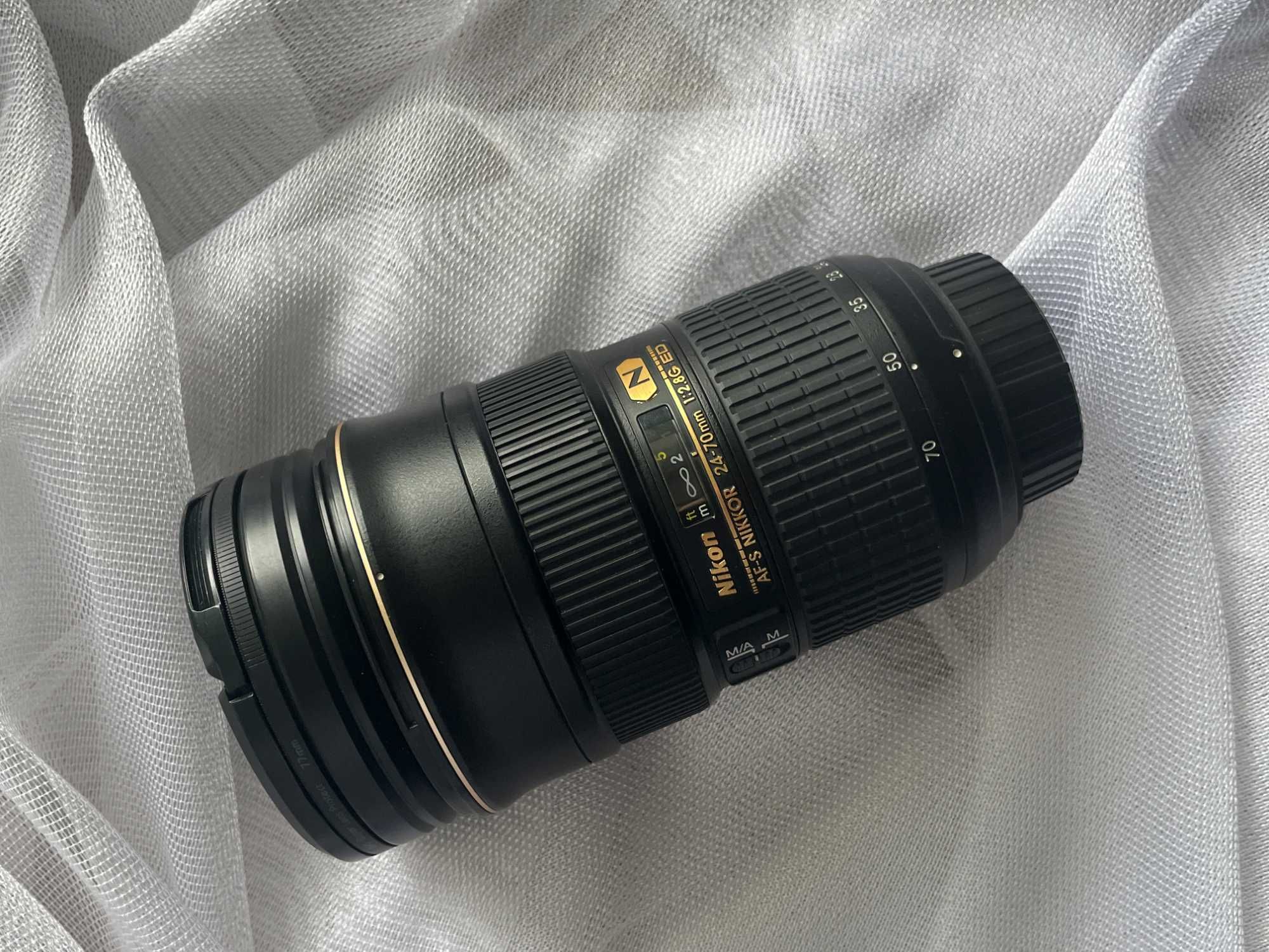 Об'єктив Nikon AF-S 24-70mm f/2.8 G ED