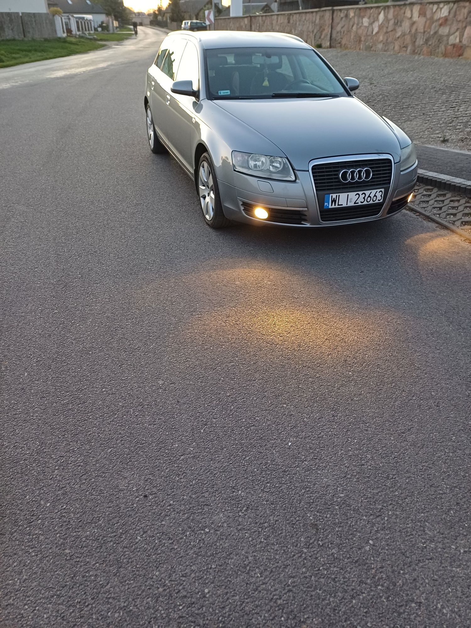 AudiA6C62008 benzyna