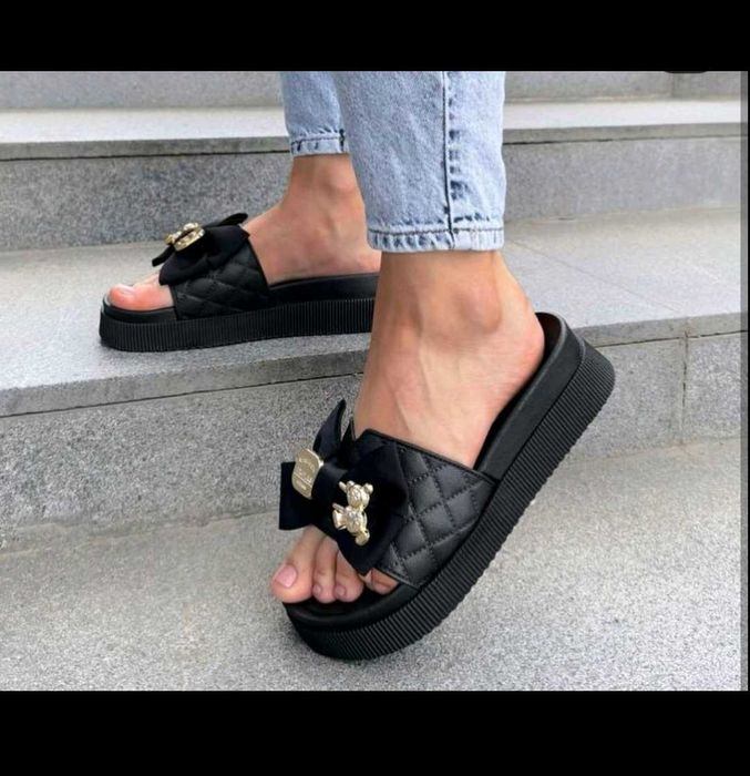 Продам шльопанці, чорні, 40 розмір