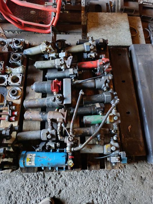 Лапи до крана-маніпулятора