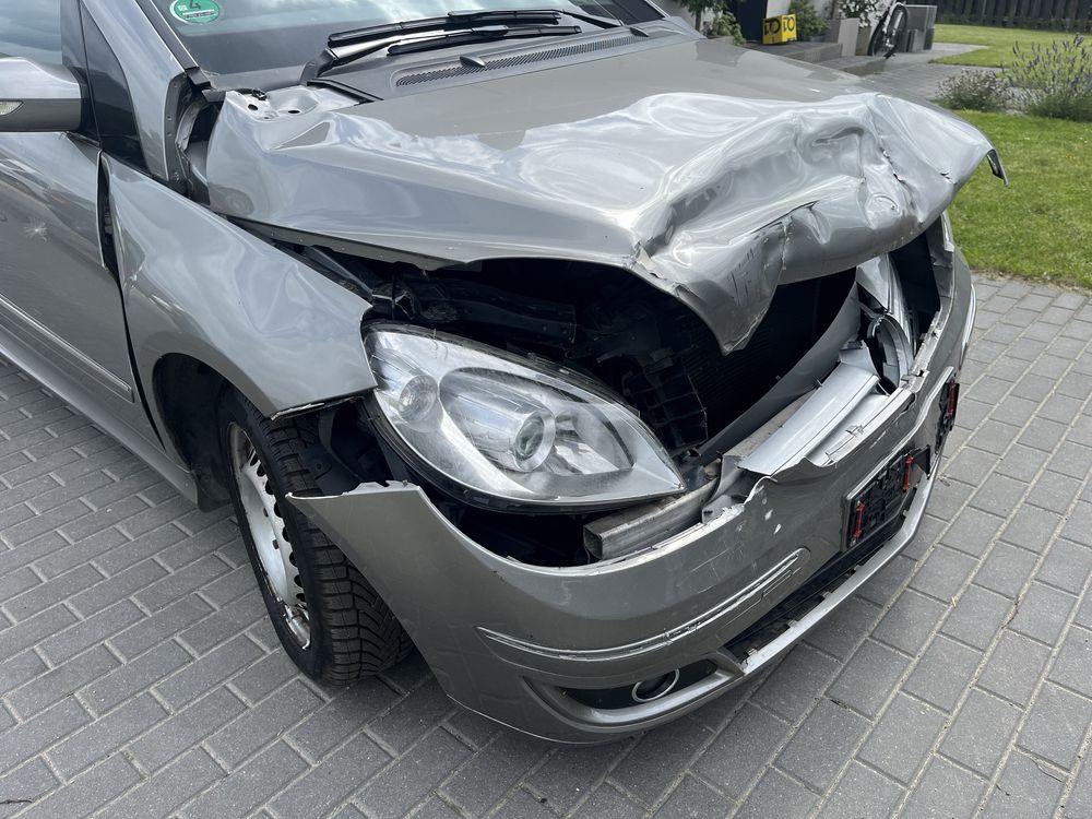 Mercedes B-klasa b200 cdi -klima