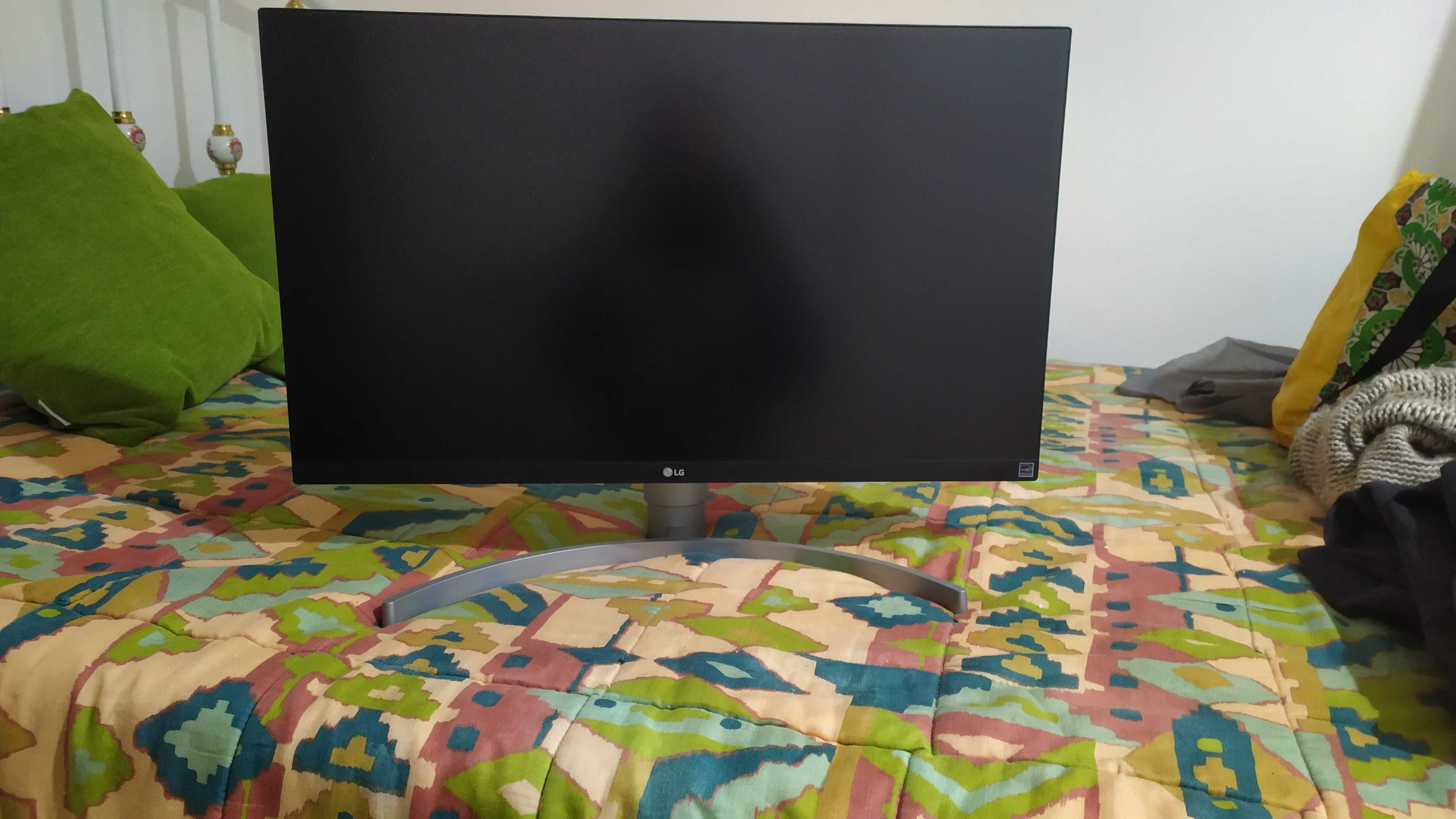 Vendo Monitor LG 4K 27uk650-w e xbox series s