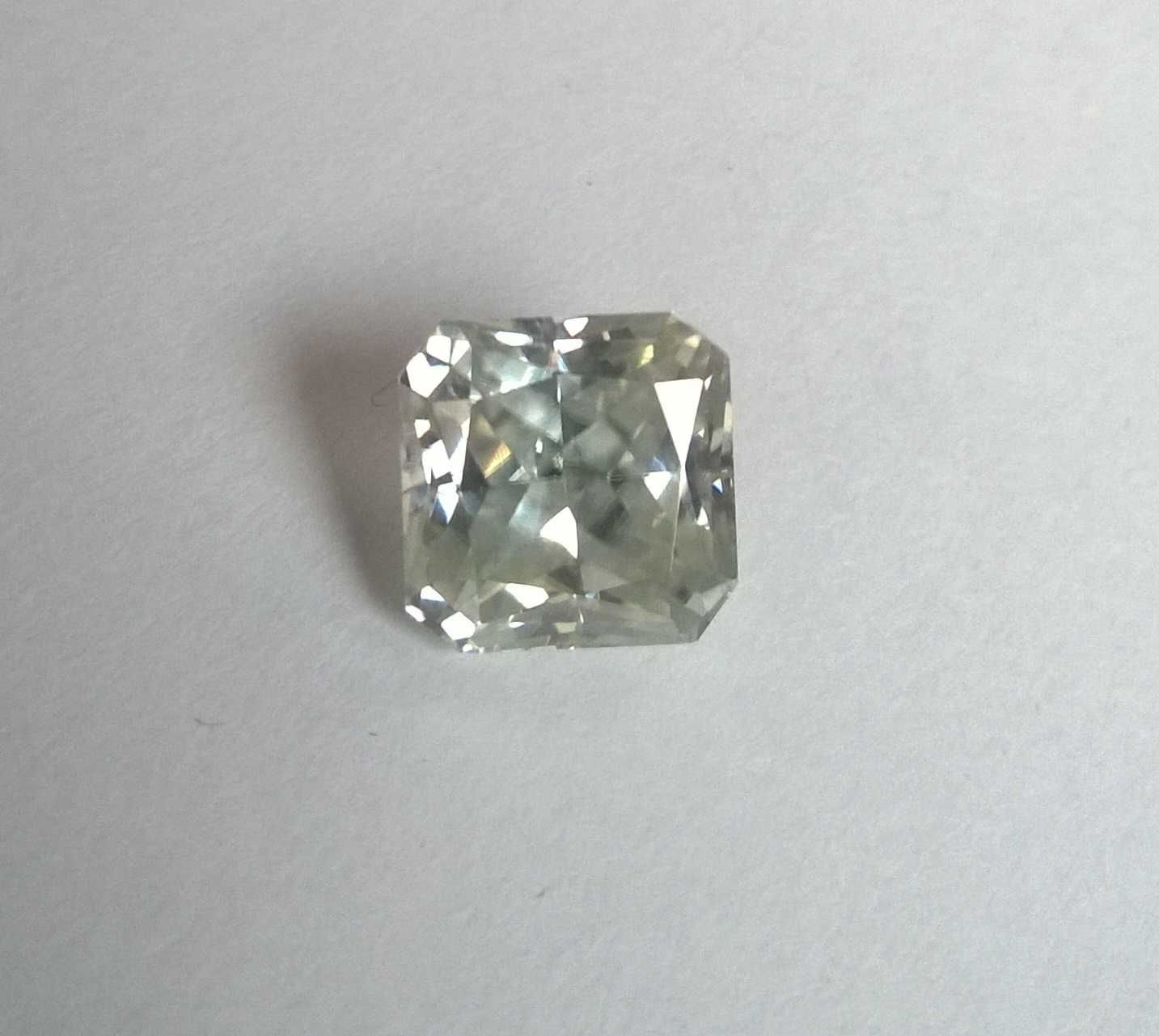 4 Ct   Biały Moissanit   10  mm   VVS1    octagon