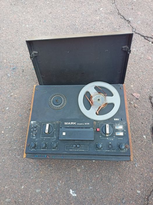 Бабінний програвач Маяк 205