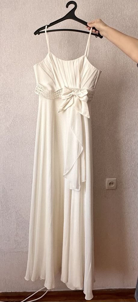 Платье на выпускной / свадебное
