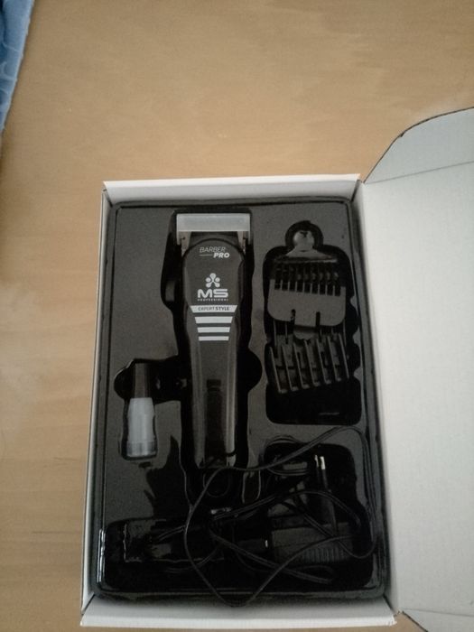 Máquina de cortar cabelo profissional a bateria - MS Professional