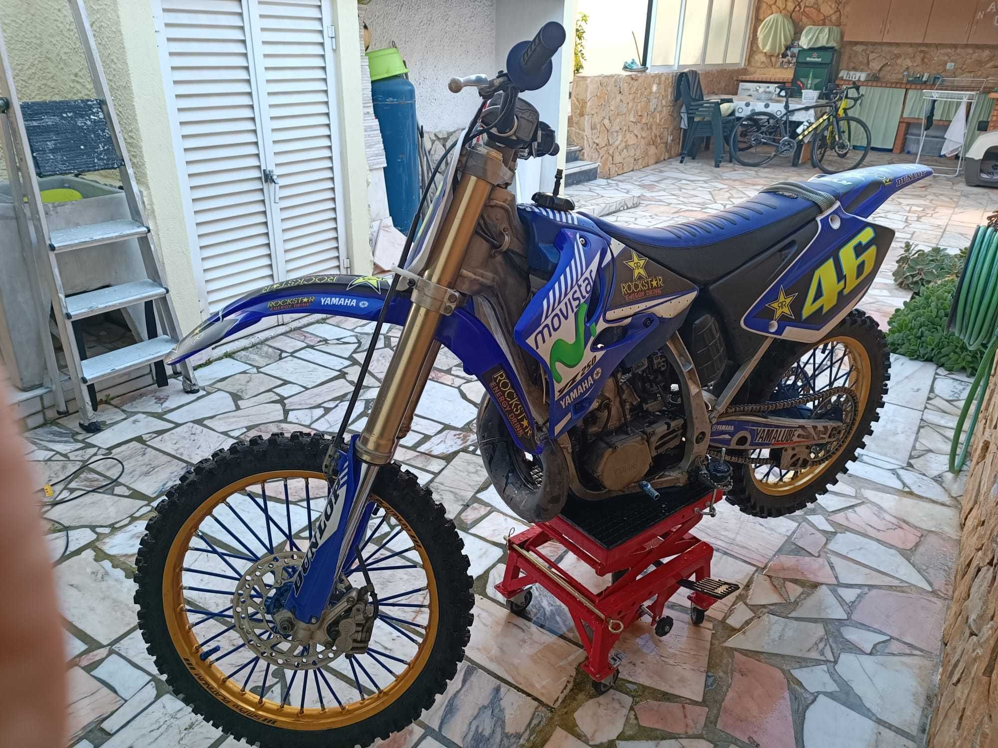 Yamaha YZ-250 2 tempos