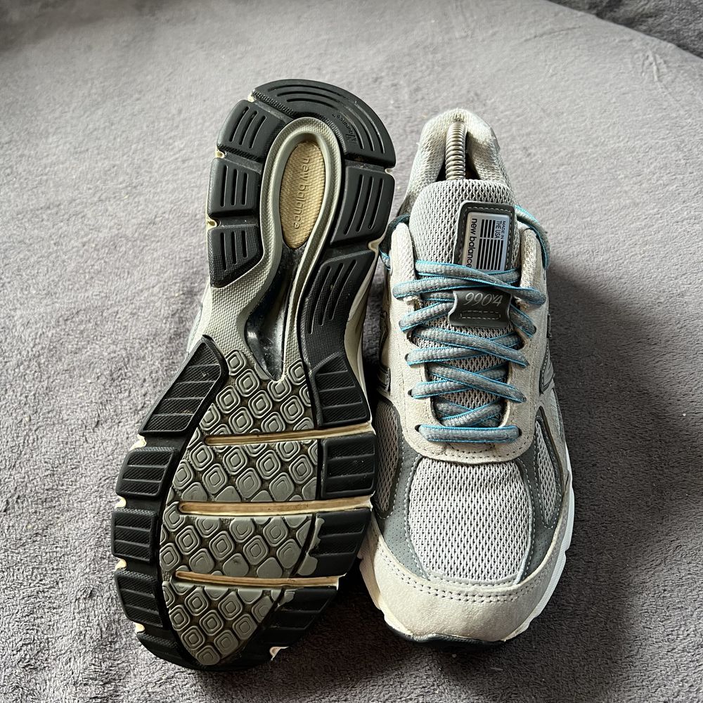 Чоловічі кросівки New Balance 990v4. P. 39.