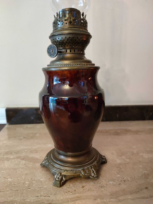 Piękna para Lamp naftowych Francja.