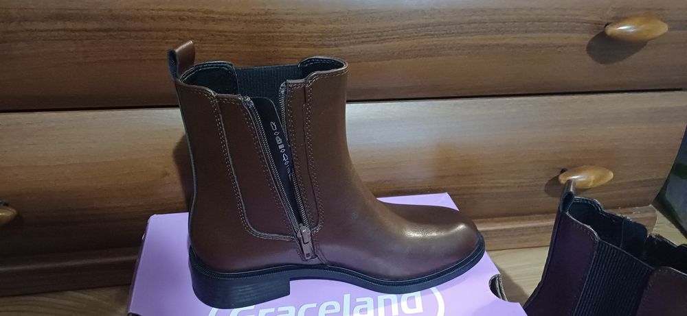 Nowe kozaczki damskie rozm. 36