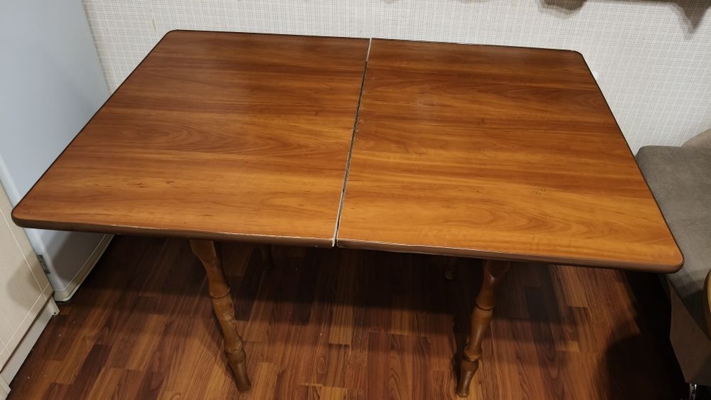 Стіл кухонний розкладний