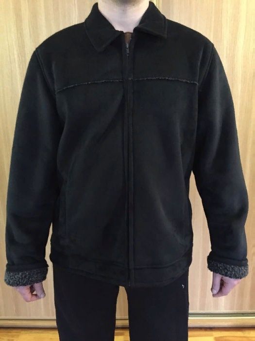 Продам симпатичную мужскую искусственную дубленку (куртку)