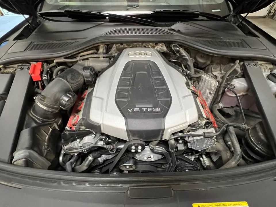 2016  Audi  A8 Prestige