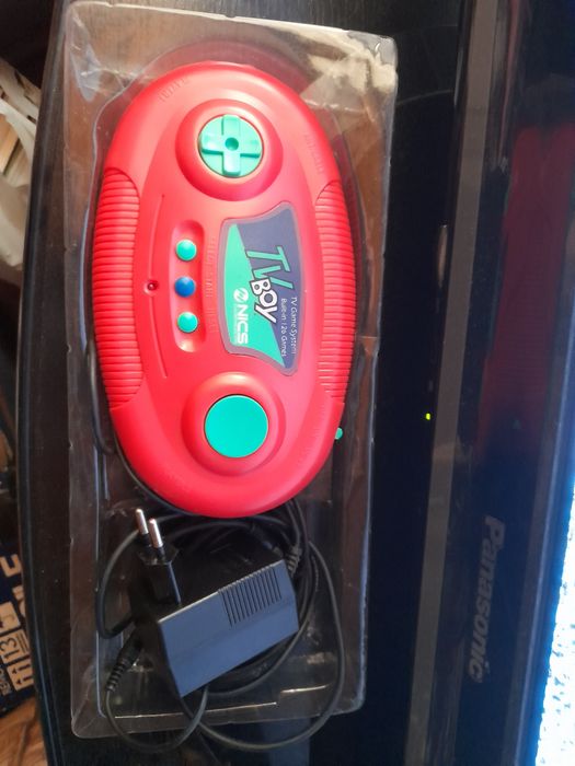 Retro konsola z lat 90 Atari pegasus