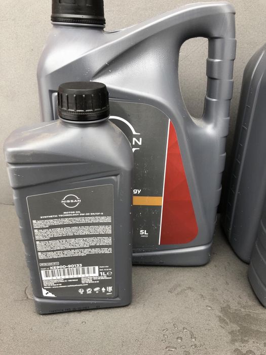 Масло 5w30/масло 10w40/Nissan 5w30 5L C4 - 1469/Nissan 5w40 5л -1459