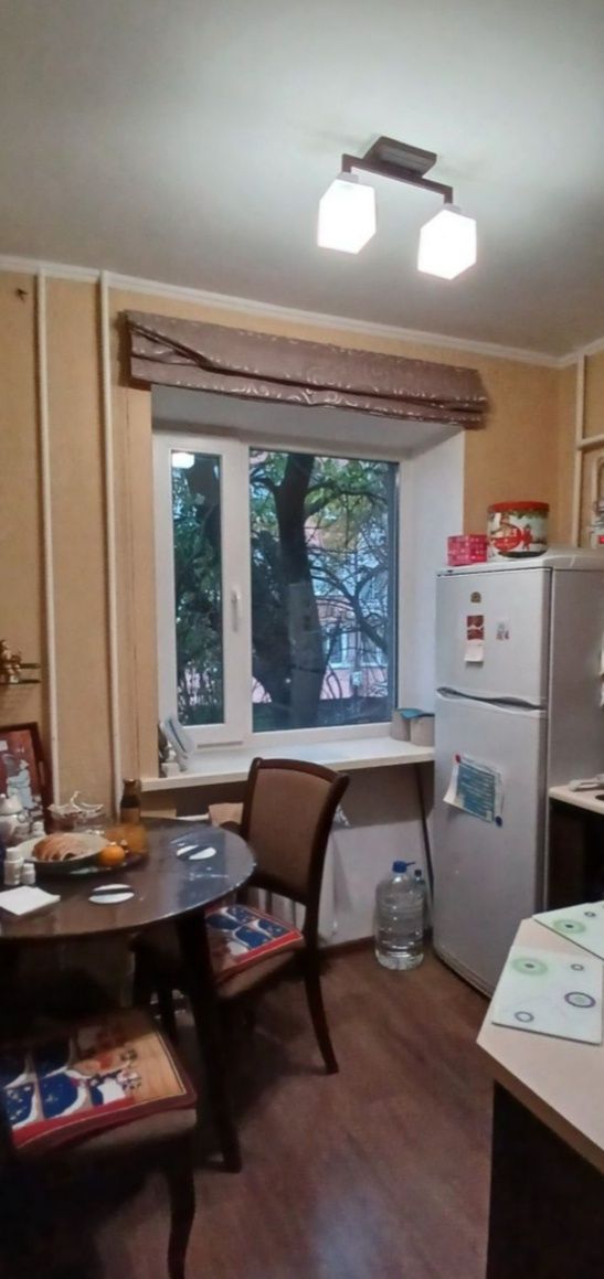 Предлагаю комнату ,для переселенок или студенток