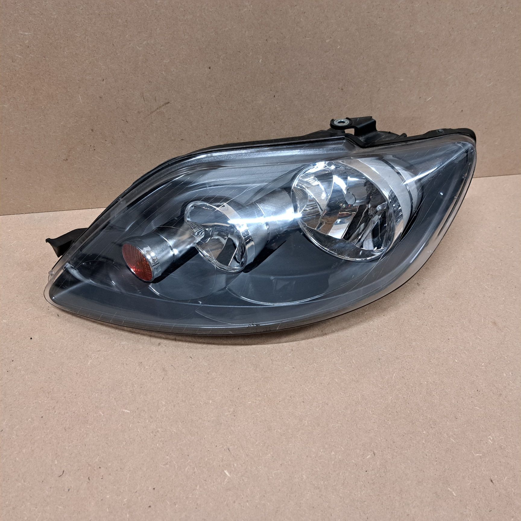 Lampa reflektor volkswagen Golf plus lewy europa przedlift