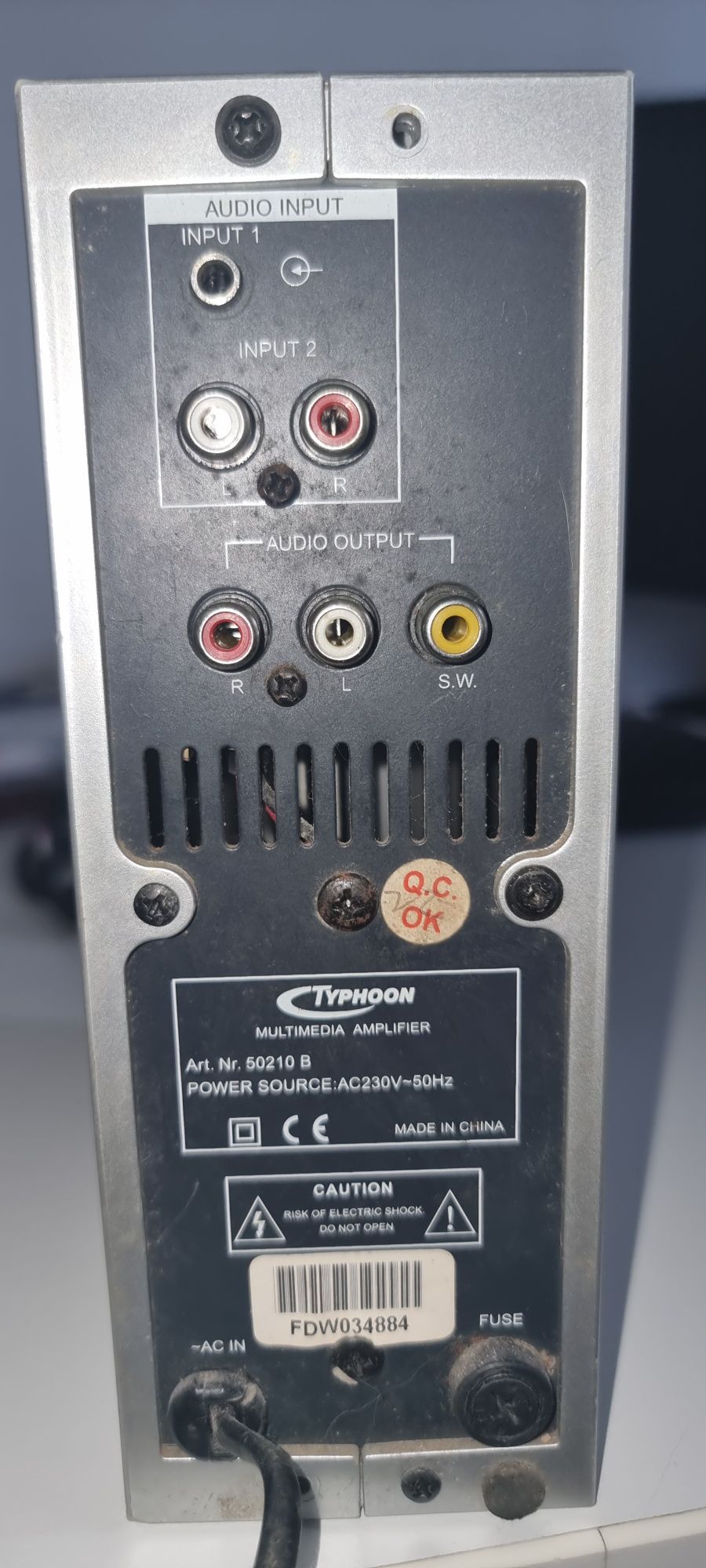 Subwoofer Colunas Typhoon Multimedia Amplifier funcional
