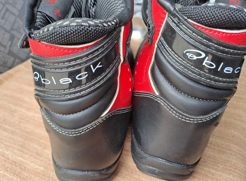 Мотоботи   продам  нові