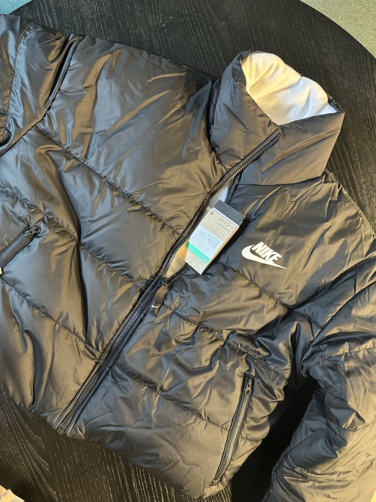 Nowa ocieplana kurtka nike
