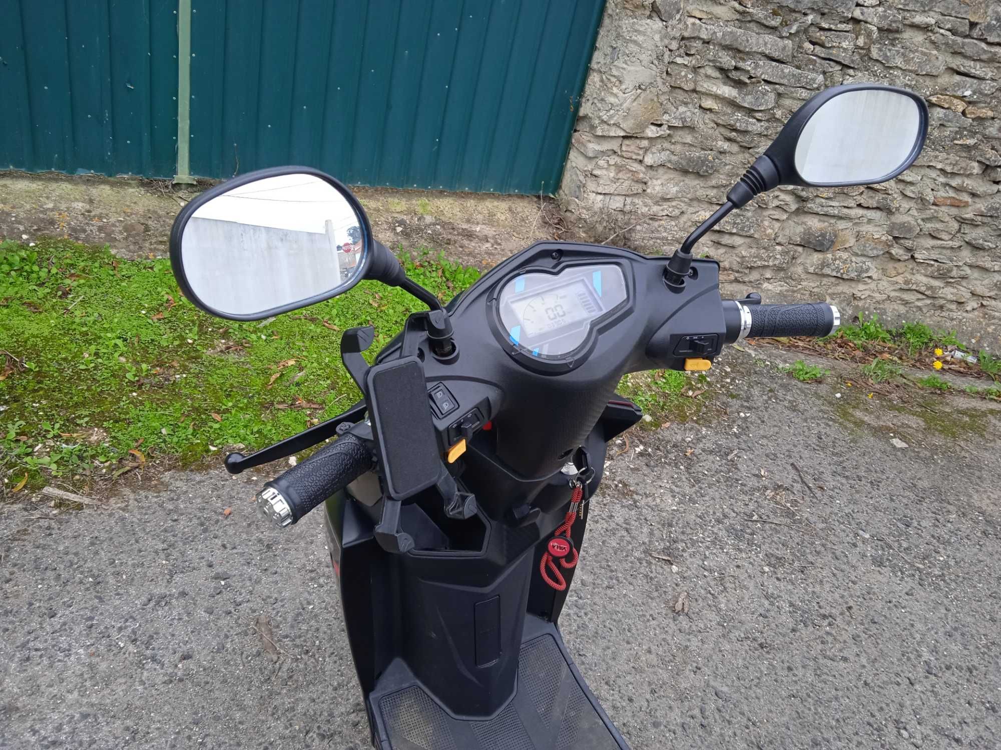 Scooter elétrica