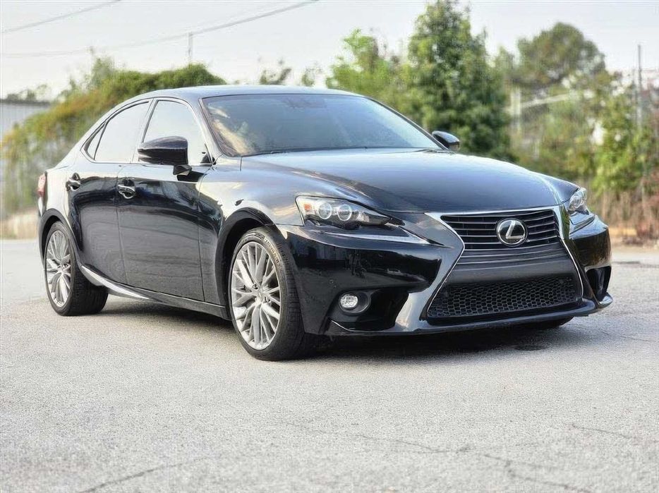 Lexus IS 200t      2016